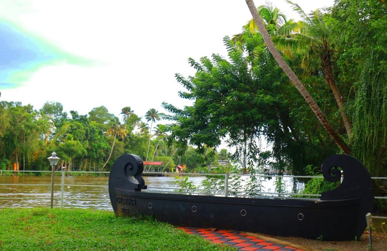 Chilanka Lake View Resort Alappuzha Exterior foto